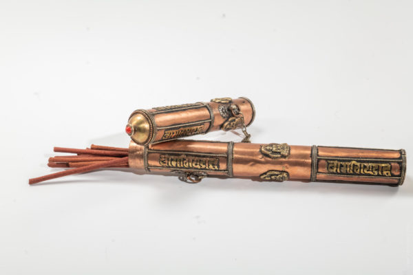 Porte-encens en laiton avec ornements – Image 5